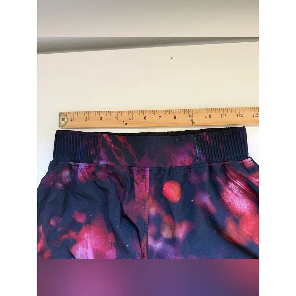 Lululemon Shorts Team Canada Swift High-Rise Short Print Size XS